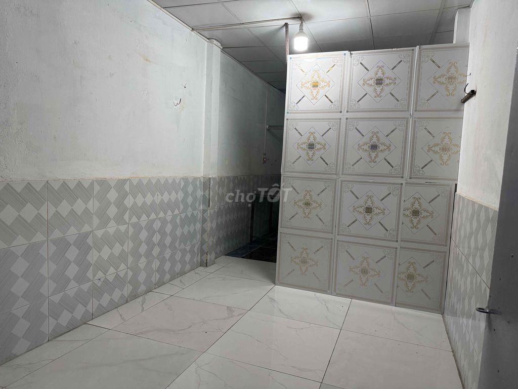 Trọ cho thuê đường Tân Thới Nhất 08 , sát chợ , gần cấp1 Thận Kiều