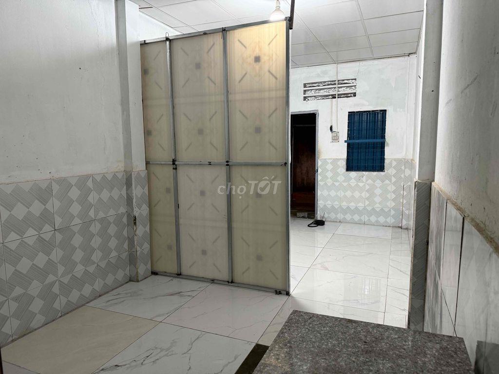 Trọ cho thuê đường Tân Thới Nhất 08 , sát chợ , gần cấp1 Thận Kiều