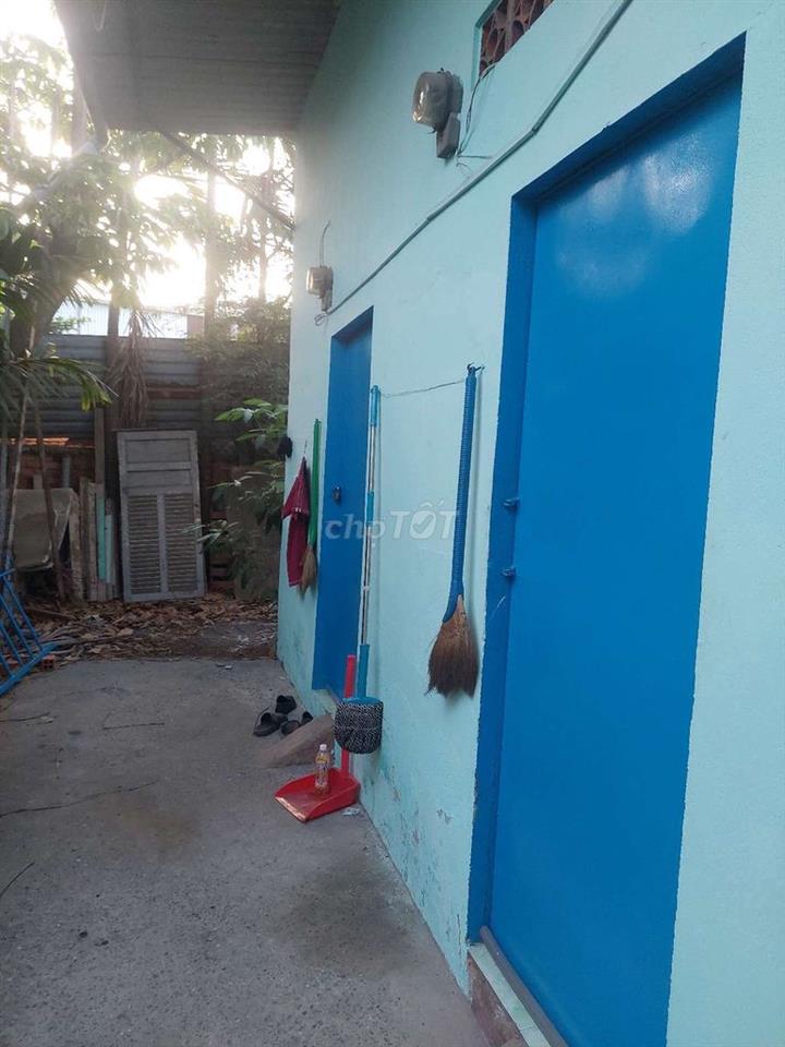 Phòng trọ gần cách ĐH Nguyễn Tất Thành 700m