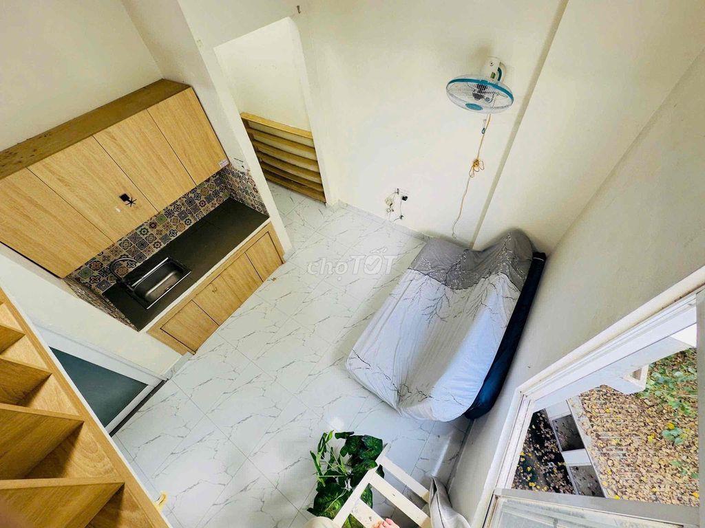 Phòng đẹp, gác cao, full nội thất, siêu phẩm trong tầm giá, có thang m