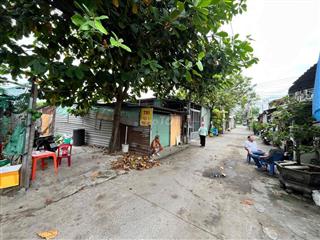 Cần bán lô đất gần ngã tư Nguyễn Văn Linh