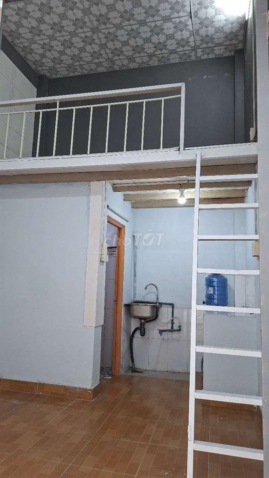 phòng cho thuê gần Cao Đẳng Điện Lực ngã tư ga