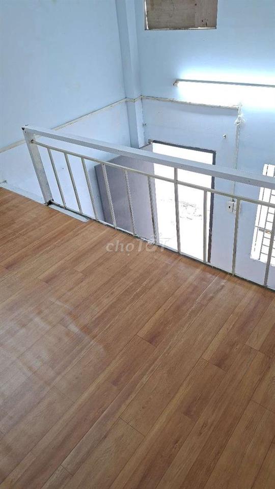 phòng cho thuê gần Cao Đẳng Điện Lực ngã tư ga