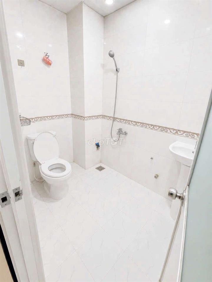 cho thuê phòng trọ đẹp co thang máy