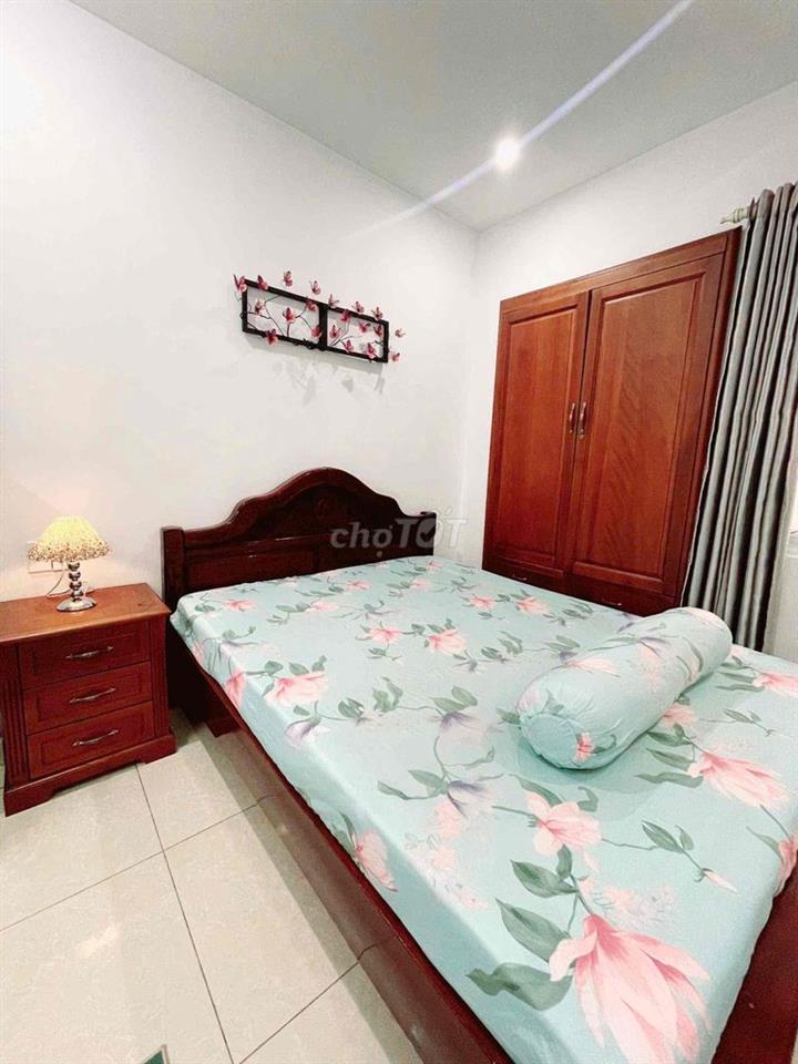 Trống Studio Sát Bên Sân Bay T3 300m full nội thất Ở Hoàng Hoa Thám