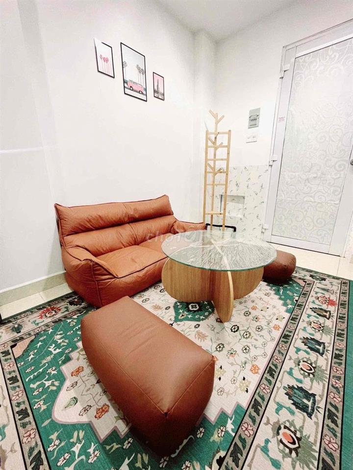 Trống Studio Sát Bên Sân Bay T3 300m full nội thất Ở Hoàng Hoa Thám