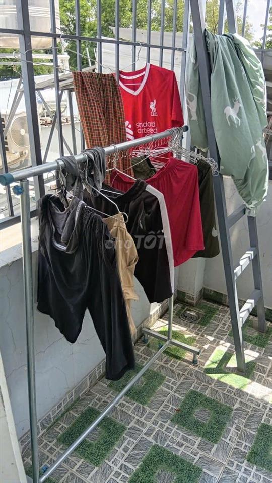 sinh viên hoặc nhân viên văn phòng