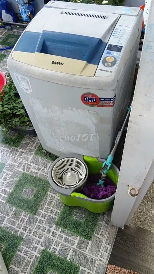 sinh viên hoặc nhân viên văn phòng