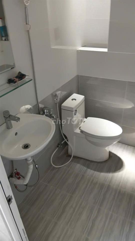 sinh viên hoặc nhân viên văn phòng