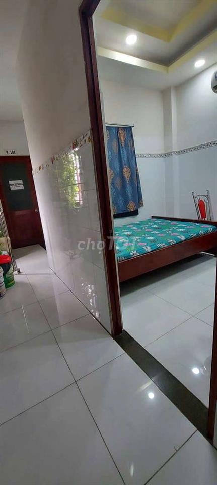 CHO THUÊ PHÒNG ĐƯỜNG NGUYỄN VĂN QUÁ GẦN TRƯỜNG GẦN CHỢ GẦN CÔNG VIÊN 