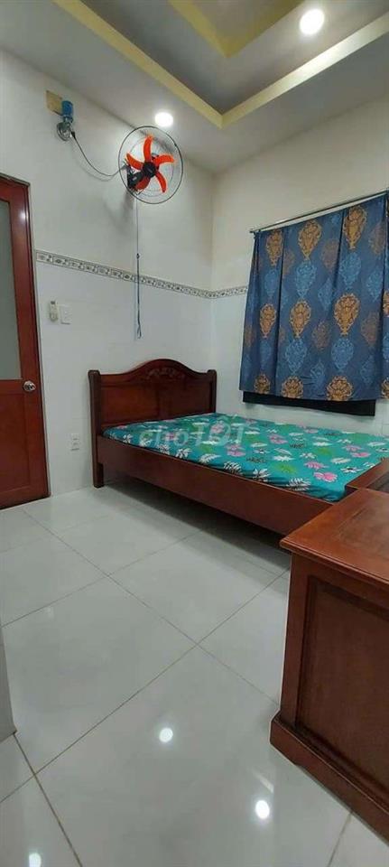 CHO THUÊ PHÒNG ĐƯỜNG NGUYỄN VĂN QUÁ GẦN TRƯỜNG GẦN CHỢ GẦN CÔNG VIÊN 