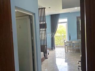 CHO THUÊ PHÒNG BAN CÔNG FULL  NỘI THẤT GẦN TRƯỜNG ĐẠI HOC 