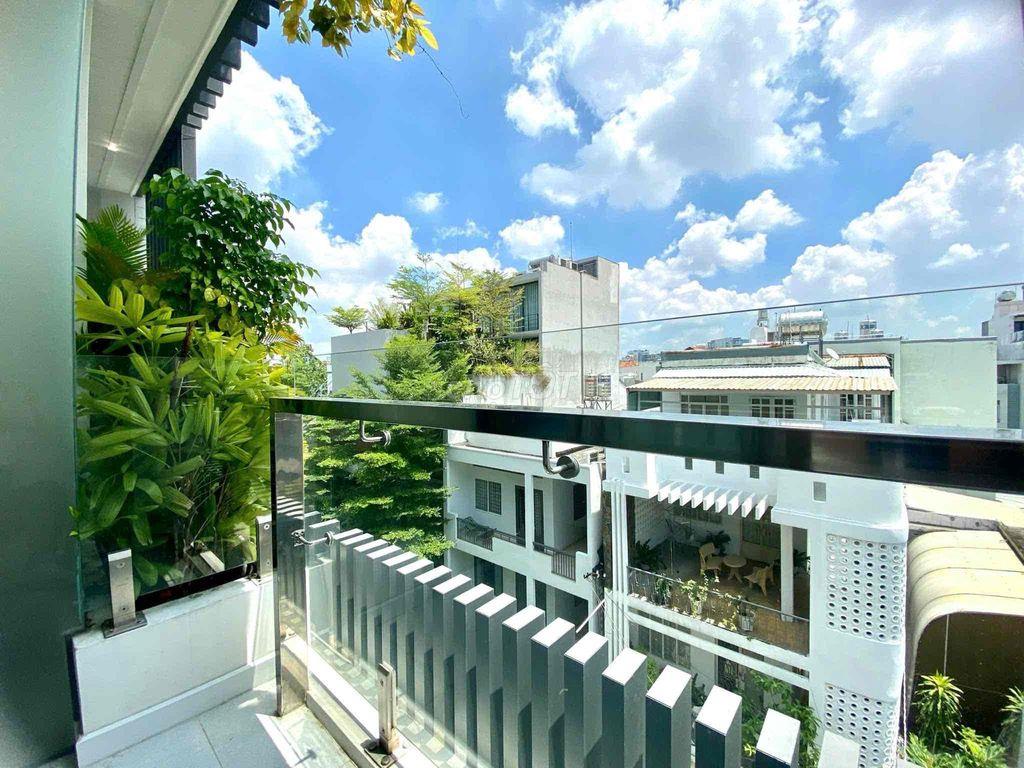 CHO THUÊ CĂN HỘ BAN CÔNG TẠI LÊ VĂN SỸ Q3 GẦN UEH, ĐHSG, DINH ĐỘC LẬP