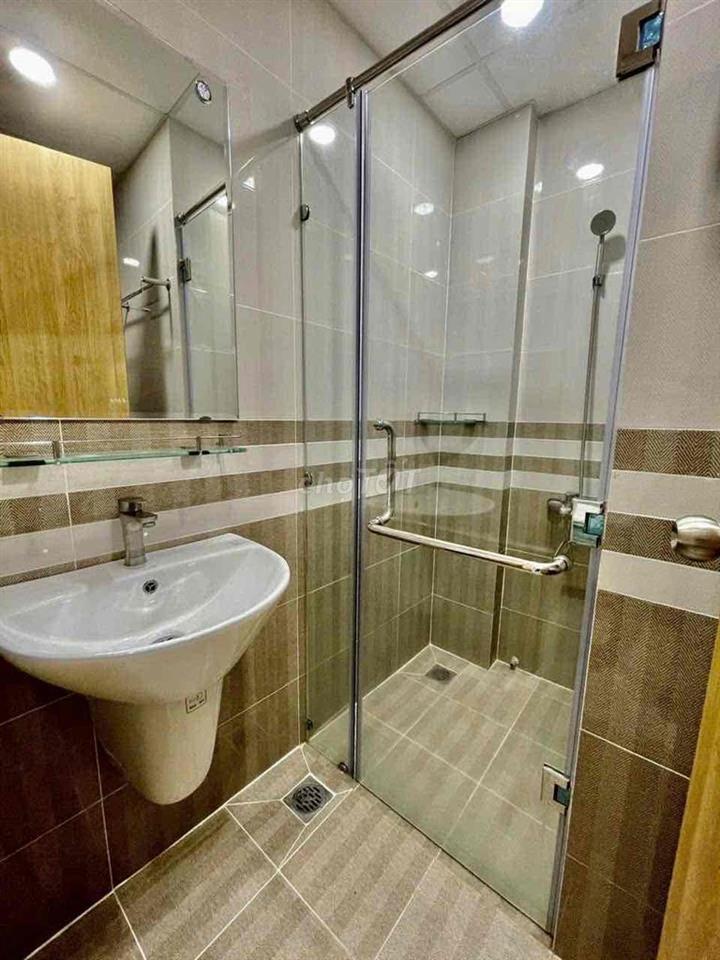 CHO THUÊ CĂN HỘ QUẬN 3 CÓ BAN CÔNG GẦN HỒ CON RÙA, CV LÊ VĂN TÁM