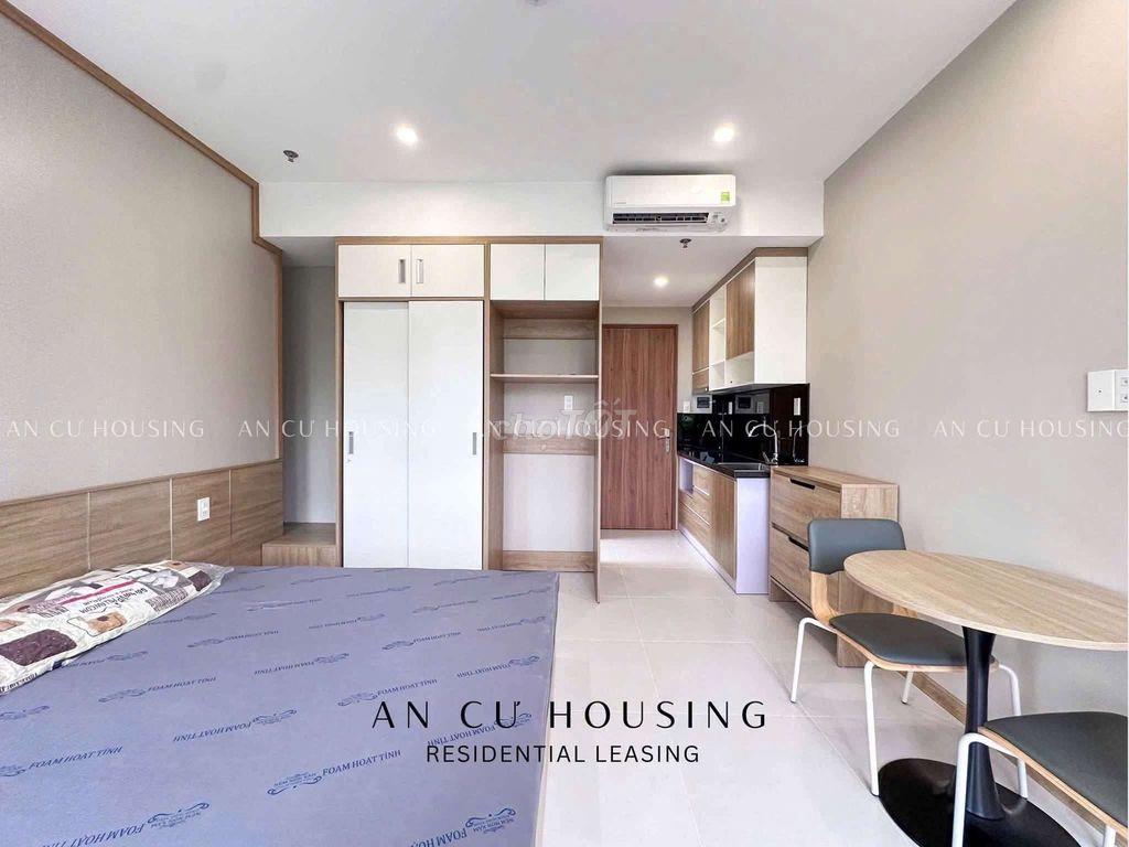 CĂN HỘ CHO THUÊ TRƯỜNG SA QUẬN 3 BAN CÔNG, TÁCH BẾP-GẦN CẦU LÊ VĂN SỸ