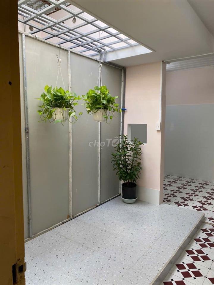 Cho thuê căn hộ chung cư Nguyễn Thiện Thuật, Quận 3 cũ