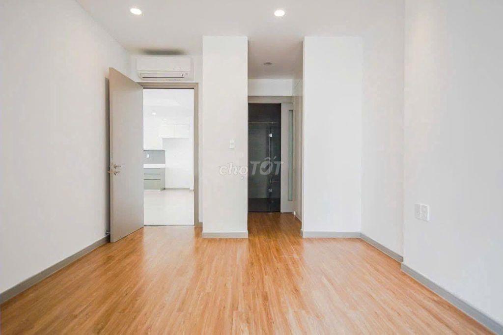 C/c 590 Cách Mạng Tháng 8, Quận 3 - 3PN/2WC/ 95m2 / giá 11 triệu/tháng