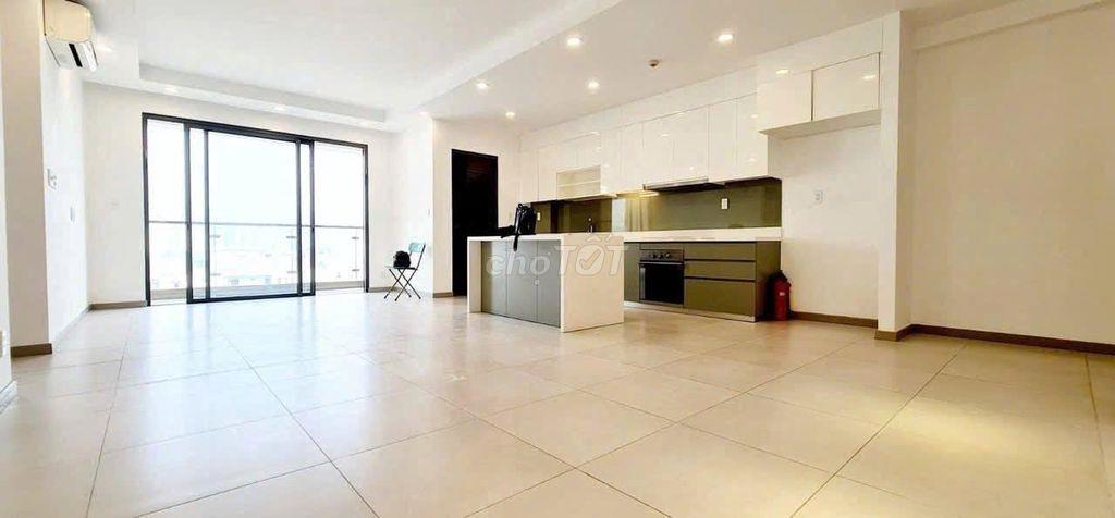 C/c 590 Cách Mạng Tháng 8, Quận 3 - 3PN/2WC/ 95m2 / giá 11 triệu/tháng