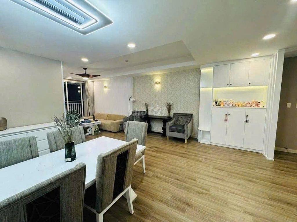 Chung cư Nguyễn Phúc Nguyên căn hộ cao cấp 180m2, 3p ngủ -25tr/tháng