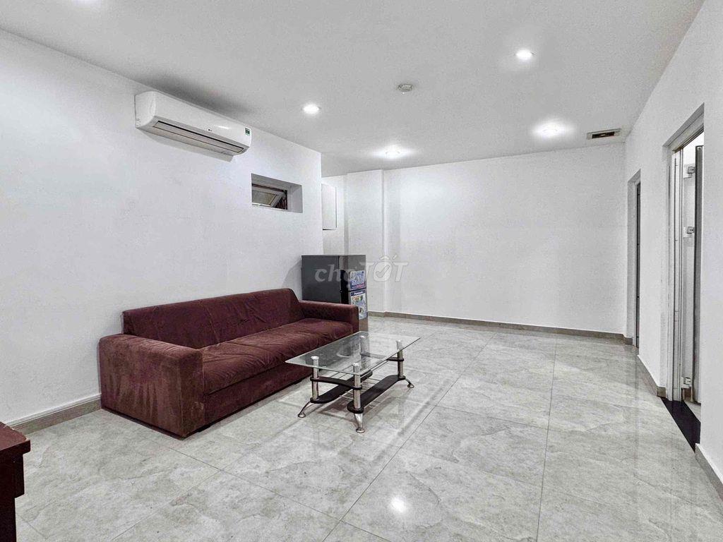 🚨CĂN HỘ 1PN 1PK Thang Máy Full Nội Thất Cao Cấp Ngay ETOWN - Nhà Ga T3