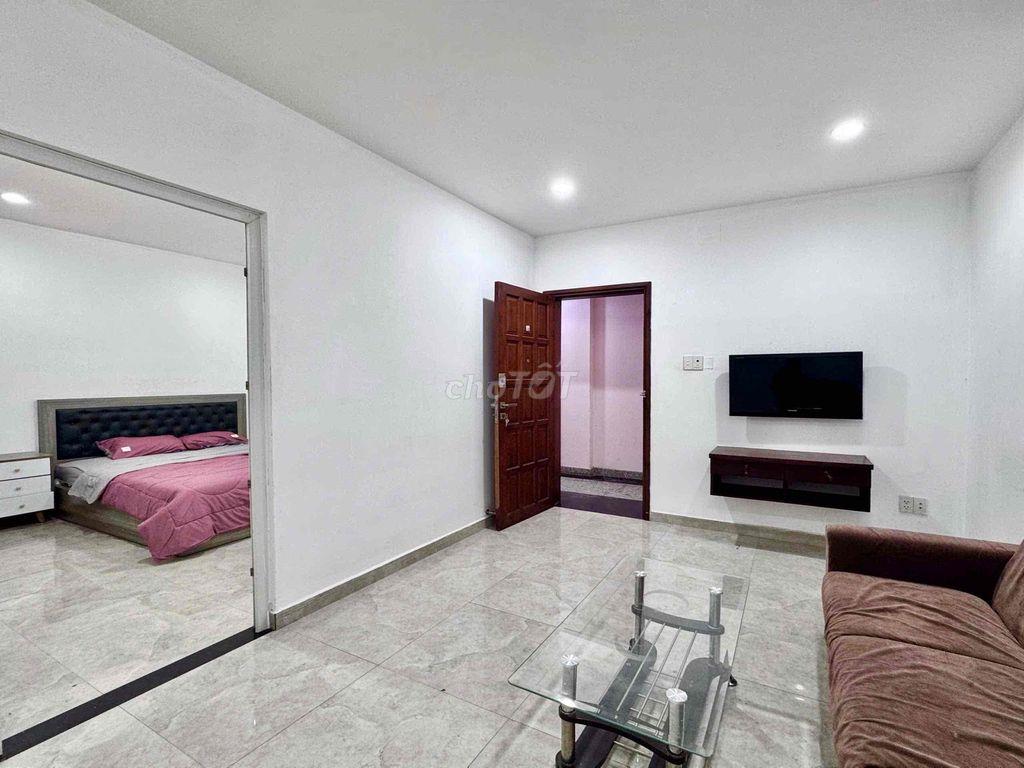 🚨CĂN HỘ 1PN 1PK Thang Máy Full Nội Thất Cao Cấp Ngay ETOWN - Nhà Ga T3