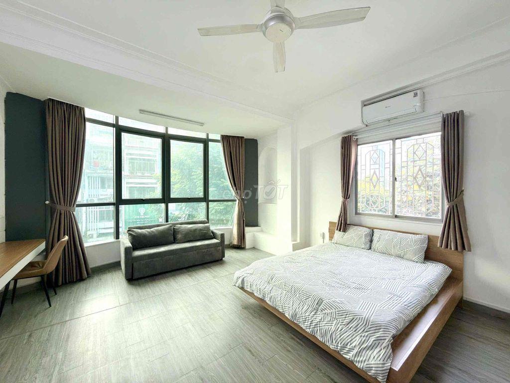 🔥 CĂN HỘ 1PN 50M2 SIÊU RỘNG – CỬA SỔ KÍNH LỚN NGẬP ÁNH SÁNG – TRUNG TÂ