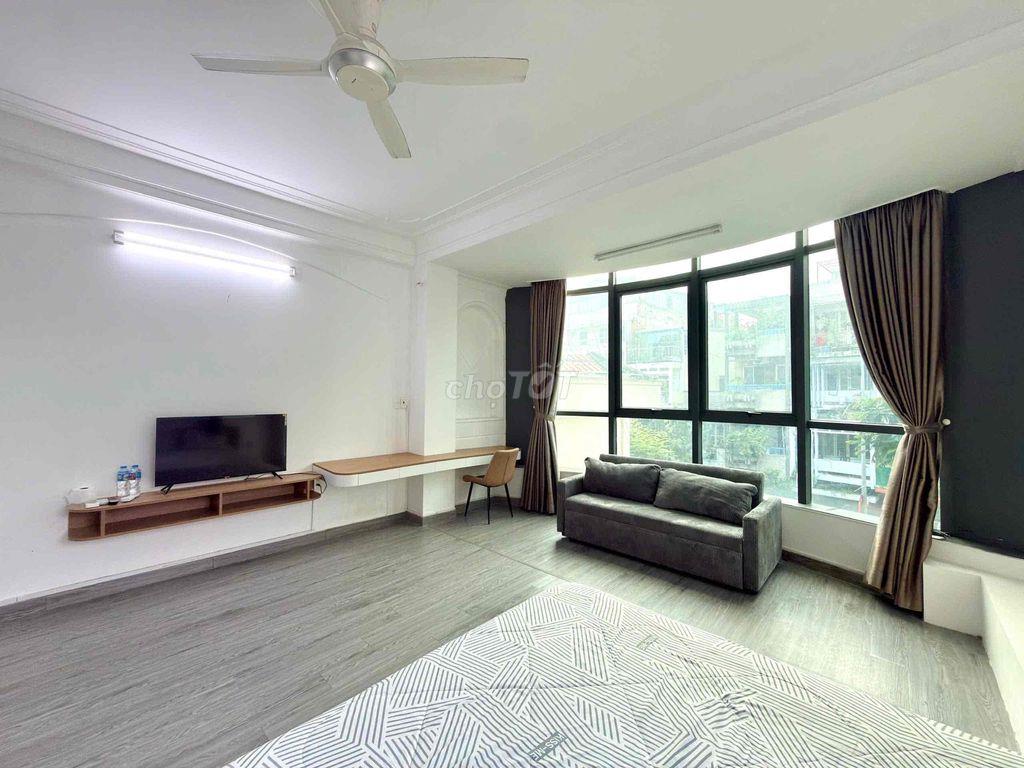🔥 CĂN HỘ 1PN 50M2 SIÊU RỘNG – CỬA SỔ KÍNH LỚN NGẬP ÁNH SÁNG – TRUNG TÂ