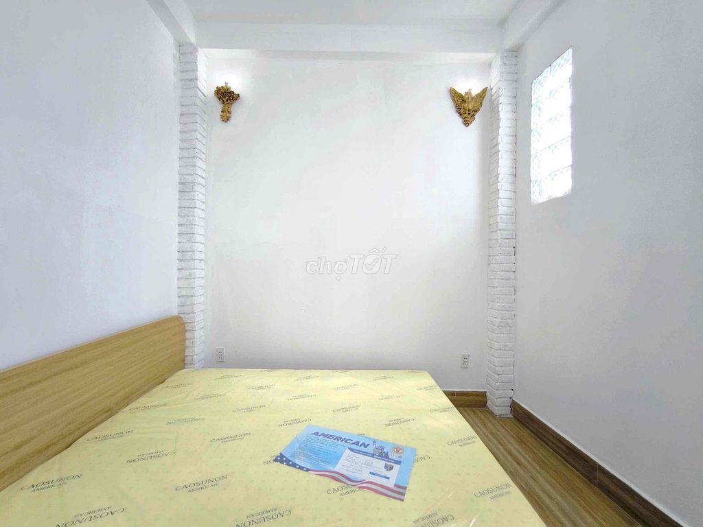 Cho Thuê Căn Hộ 2PN Nguyễn Văn Cừ Q3