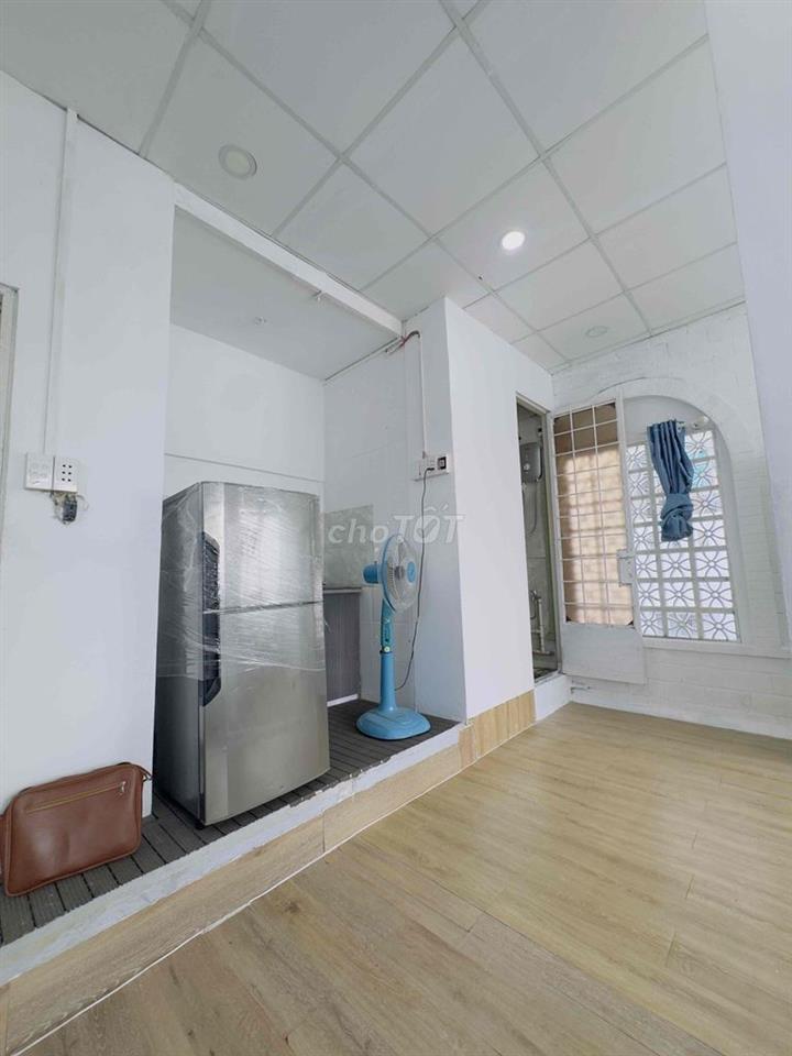 CĂN VIP SÁNG THOÁNG LÊ VĂN SỸ Q3 – 2 PHÒNG NGỦ CHỈ 5,9TR