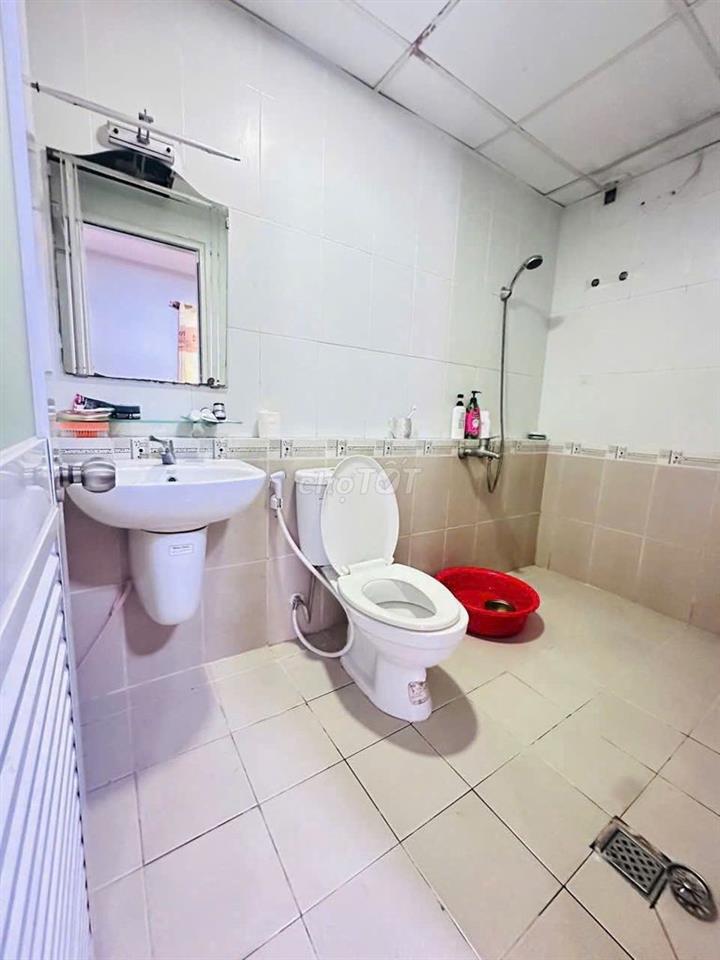 Chung cư Screc, 974A Trường Sa, Q3: 70m2, 2p ngủ, NTCB, 12tr/tháng
