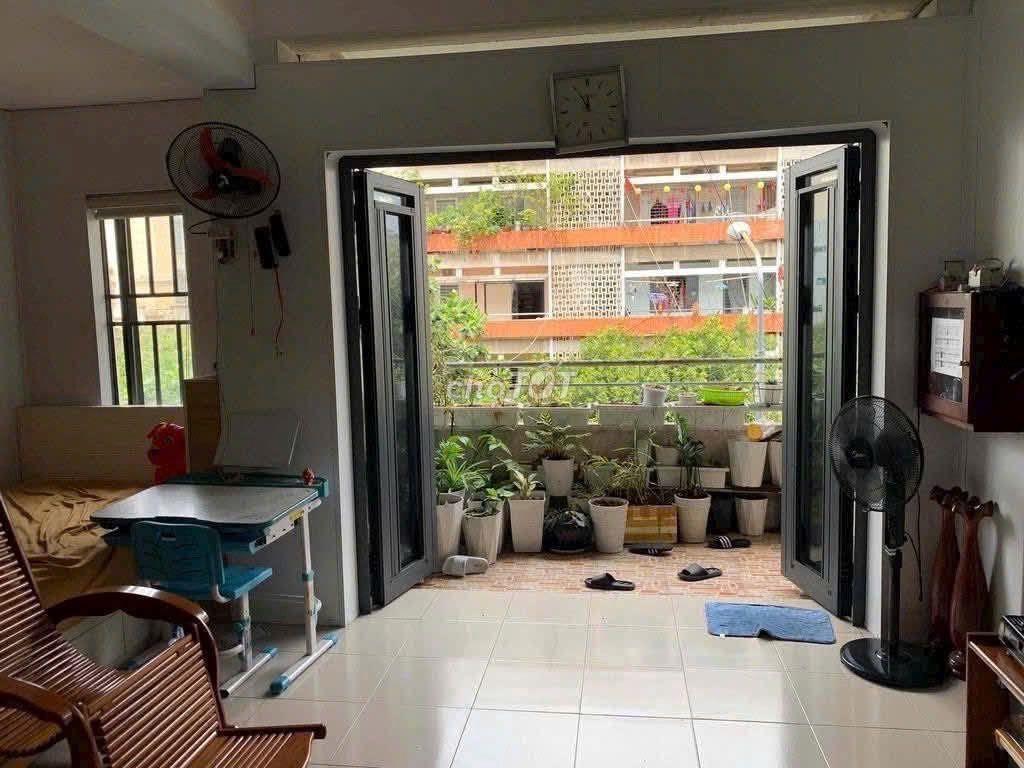 Cho thuê C/c Cách Mạng Tháng Quận 3 full nt  55m2 có 1pn giá 9 tr/th