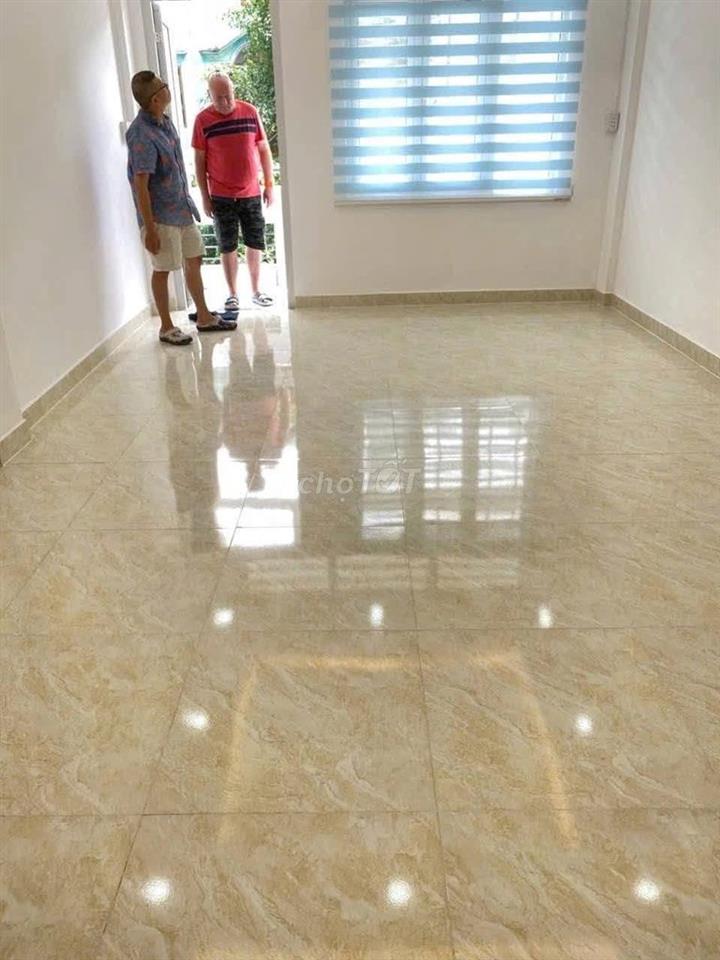 Chung cư Hoàng Sa Quận 3 thang bộ lầu 2 giá 8.5Tr/th 1PN có ban công