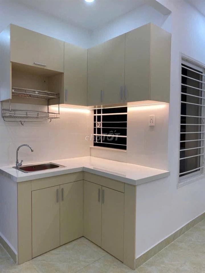 Chung cư Hoàng Sa Quận 3 thang bộ lầu 2 giá 8.5Tr/th 1PN có ban công