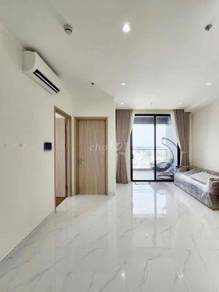 Cần cho thuê gấp căn hộ Terra Royla. DT: 72m2, 2pn, 2wc. Giá 20tr/th.