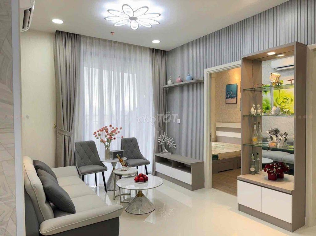 Cần cho thuê gấp căn hộ Terra Royla. DT: 72m2, 2pn, 2wc. Giá 20tr/th.