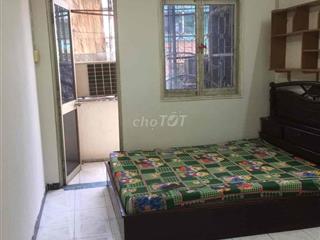 Cho thuê căn hộ 2PN 70m² full nội thất, Quận 3, giá 8 triệu