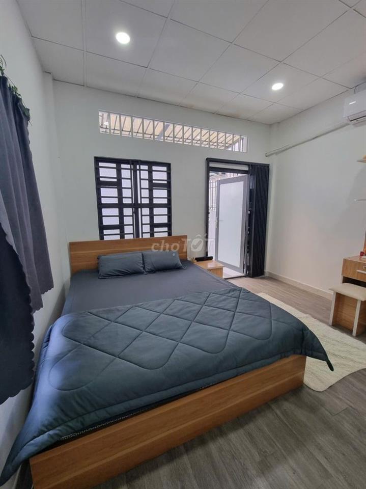 7.5 tỷ Hẻm Ô TÔ gần mt Cách Mạng Tháng 8 DT 44m2 2 tầng kinh doanh tốt