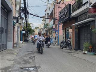 CHDV gồm 14 phòng, Quận 3. DT: 110m2. Thu nhập 60tr/th Giá chỉ 11,5 tỷ