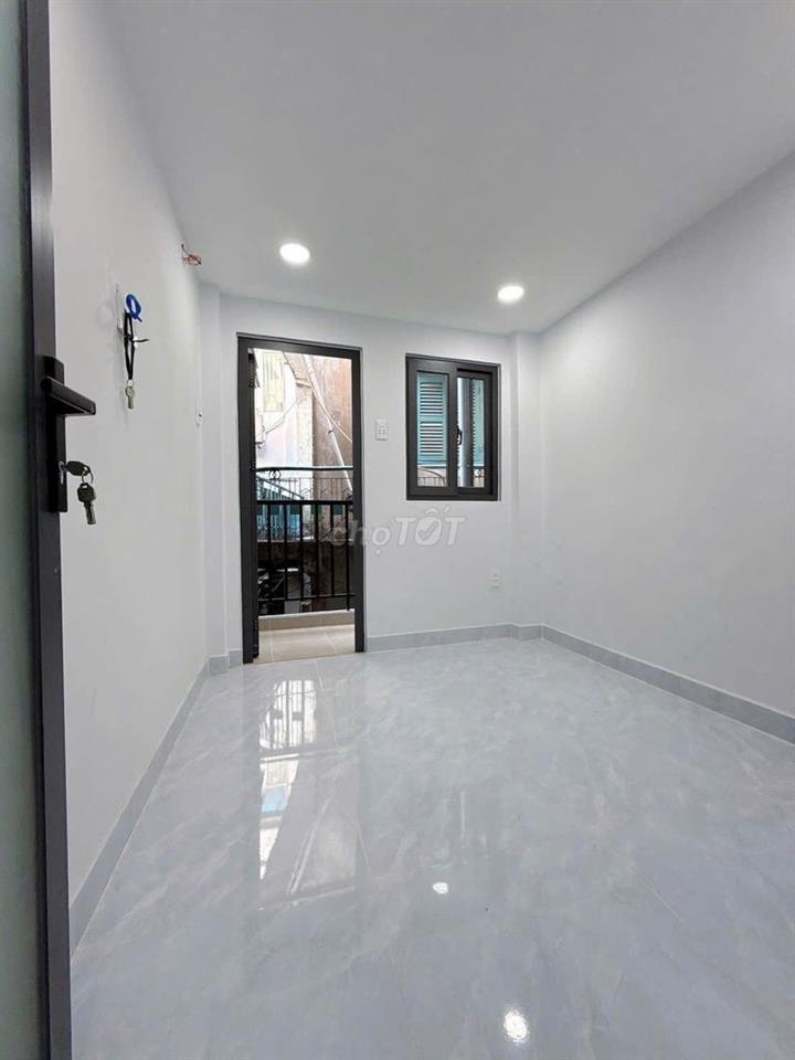Nhà mới gần MT Trần Hưng Đạo, Q5. Trệt 2 Lầu - 4 Phòng ngủ