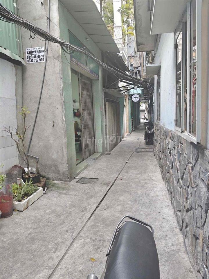 Bán nhà Hẻm 651