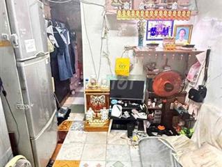 Bán nhà Hẻm 651
