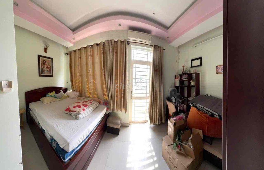 GĐ CẦN BÁN NHÀ CHÍNH CHỦ,HẺM THÔNG XE HƠI QUAY ĐẦU.NGAY TRƯỜNG,ST,BV..
