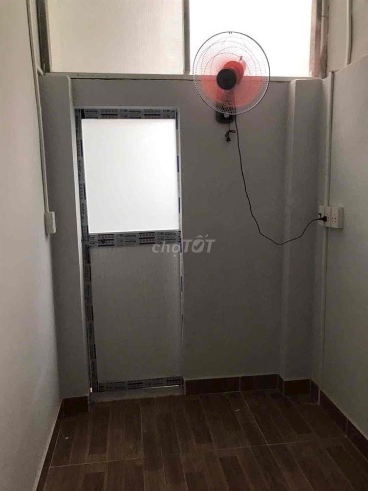 nhà Q10
