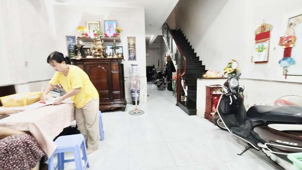 Bán Nhà Khu Bàn Cờ Quận 3 - Ngang 5.4m*15m, Hẻm Xe Hơi Lý Thuyết, 6PN