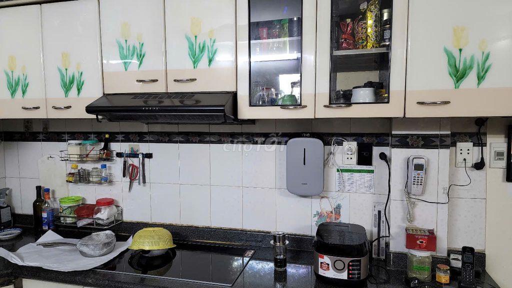 Lo cho con đi du học, cần bán gấp nhà Quận 3, vị trí đắc địa