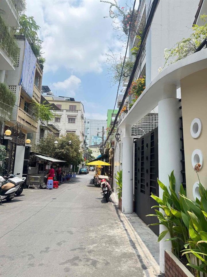 [VƯỜN CHUỐI] NHÀ 4 TẦNG 103 M2 - HẺM CỰC RỘNG ĐỦ 2 ÔTÔ TRÁNH NHAU