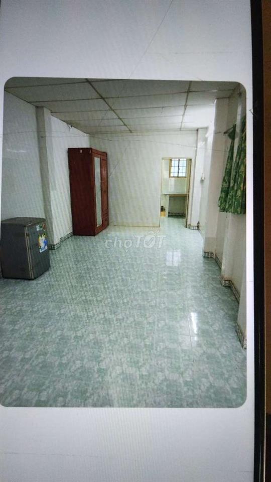 bán nhà để trống gần chợ 
