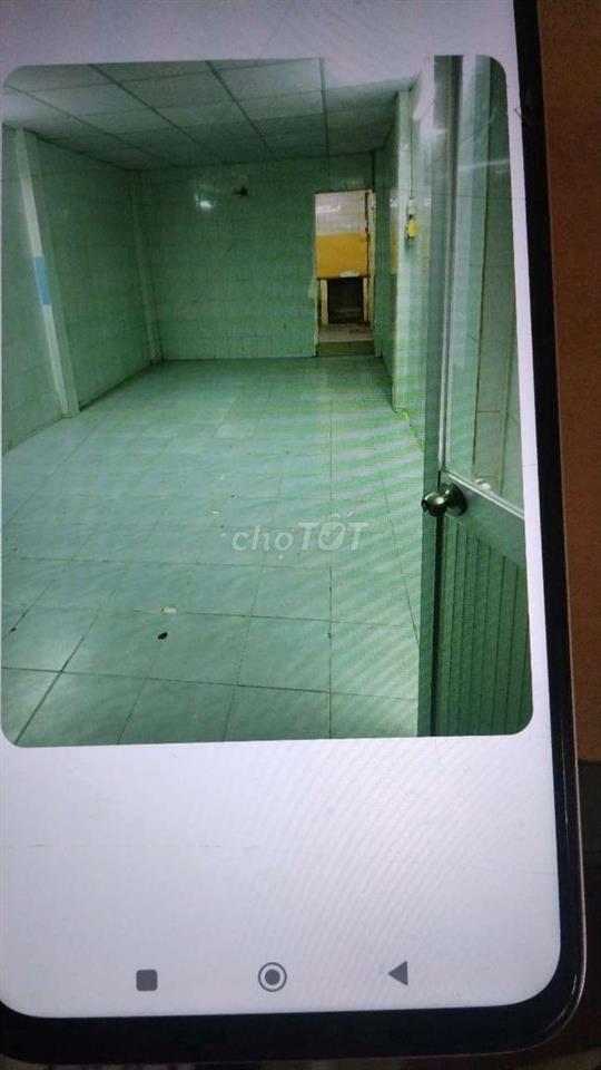 bán nhà để trống gần chợ 