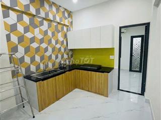 Chủ nhà đi nước ngoài cần bán nhà