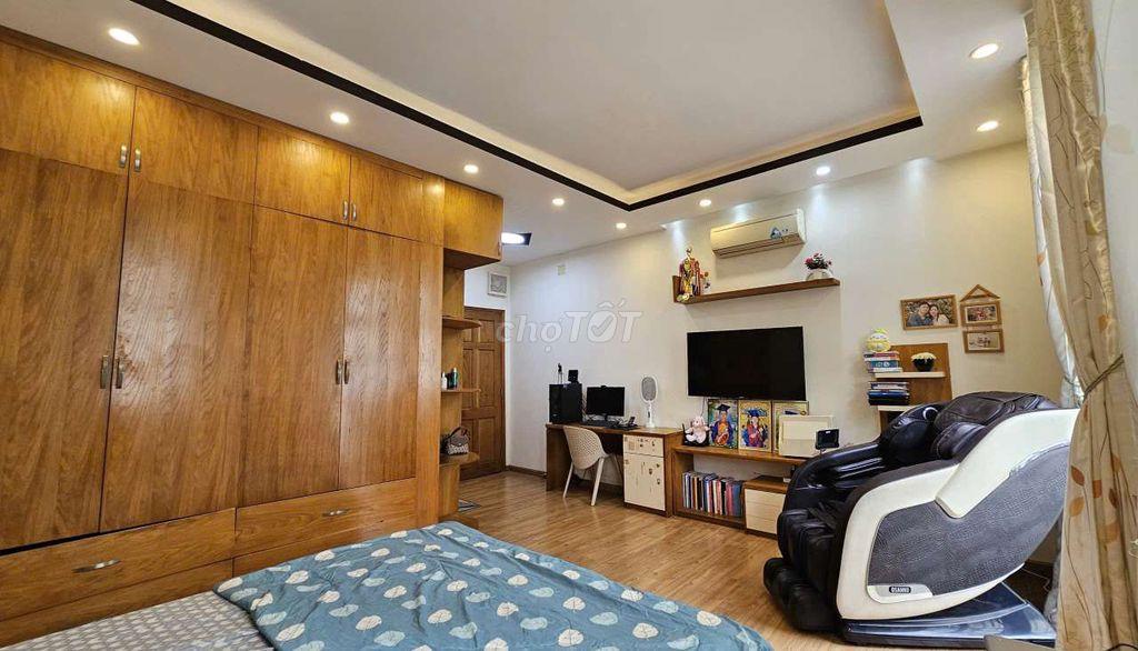 chuyển nhượng nhà phố trong khu Compound cao cấp chỉ 38 căn nhà phố